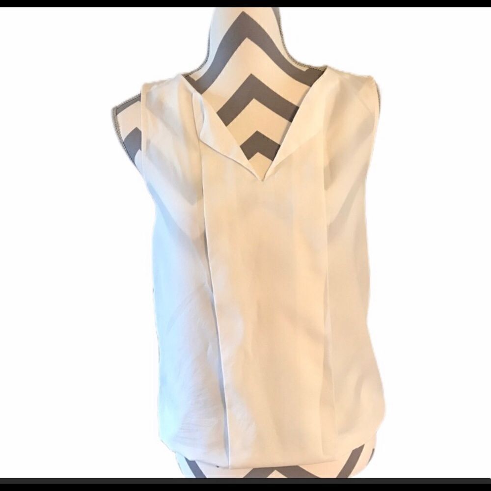 LOFT XS White Sleeveless Top